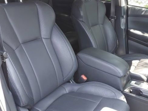 Used 2023 Subaru Ascent Limited w/ Technology Package AWD/4WD image 21