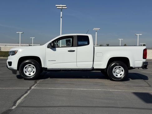 Used 2020 Chevrolet Colorado W/T w/ WT Convenience Package image 4