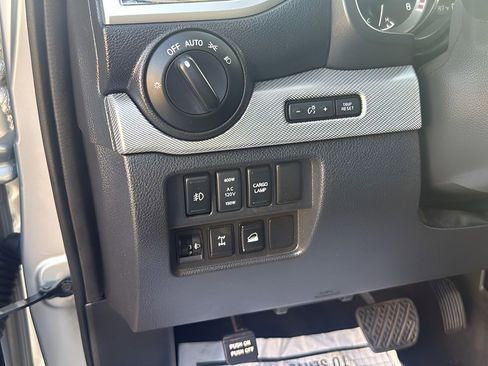 Used 2019 Nissan Titan PRO-4X w/ Pro-4x Convenience Package image 14