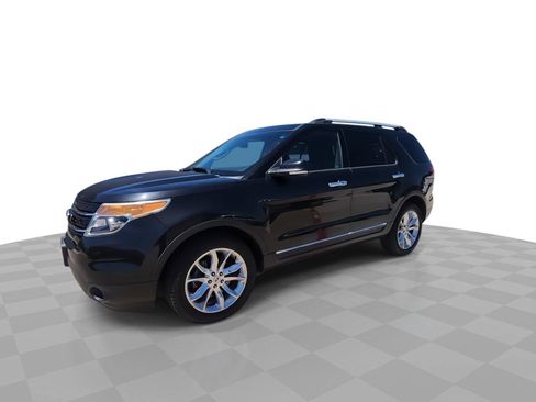 Used 2014 Ford Explorer Limited w/ Equipment Group 301A FWD image 4