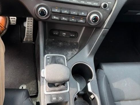 Used 2020 Kia Sportage S FWD image 5
