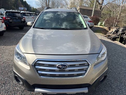Used 2015 Subaru Outback 2.5i Limited image 3