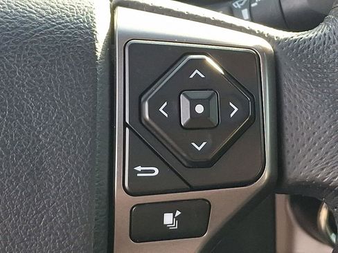 Used 2018 Toyota Tacoma Limited image 23