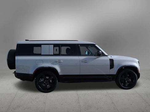 New 2026 Land Rover Defender 130 X-Dynamic SE AWD/4WD image 7
