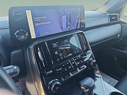 Used 2023 Lexus LX 600 F Sport image 23