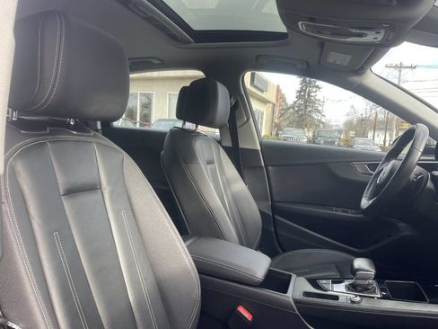 Used 2021 Audi A4 2.0T Premium w/ Convenience Package image 28