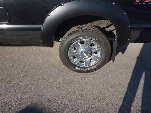 Used 2013 Ford F350 Lariat w/ Lariat Ultimate Pkg image 2