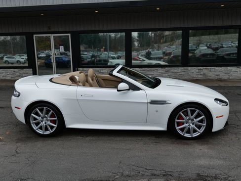 Used 2015 Aston Martin V8 Vantage S RWD image 4