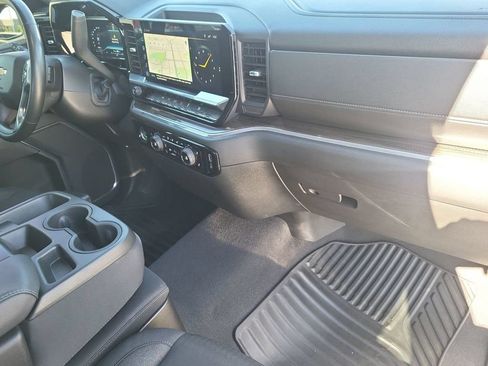 Used 2024 Chevrolet Silverado 1500 LT AWD/4WD image 35