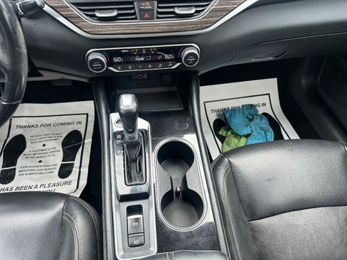 Used 2020 Nissan Altima 2.5 SL FWD image 28