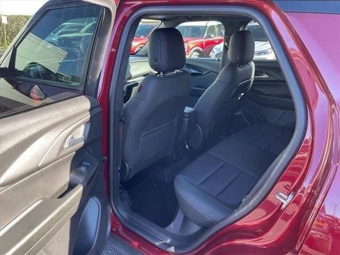 Used 2023 Chevrolet TrailBlazer RS w/ Convenience Package image 27