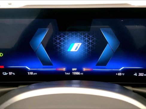 Certified 2023 BMW i4 eDrive40 w/ M Sport Package image 20