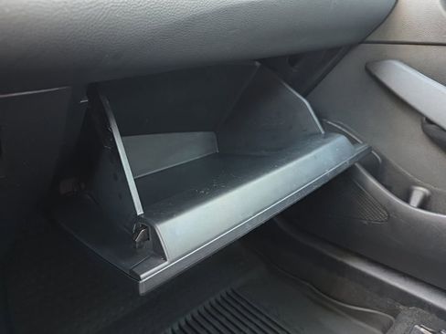 Used 2022 Toyota Corolla LE image 28