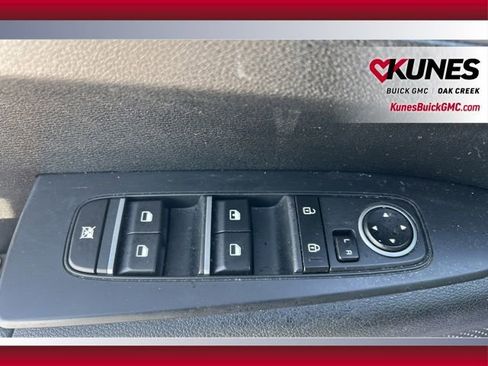 Used 2019 Kia Forte LXS image 9