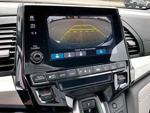 Used 2018 Honda Odyssey Touring image 13