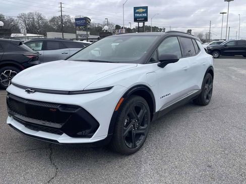 New 2026 Chevrolet Equinox EV RS image 6