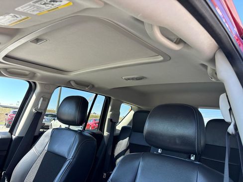 Used 2014 Jeep Compass Latitude w/ Sun/Sound Group image 17