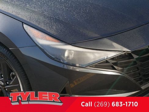 Used 2022 Hyundai Elantra SEL FWD image 10