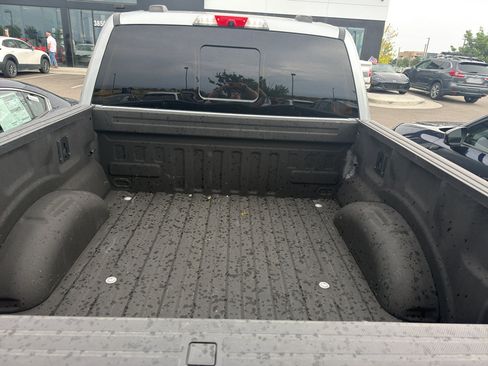 Used 2022 Ford F150 Lariat w/ Equipment Group 502A High AWD/4WD image 8