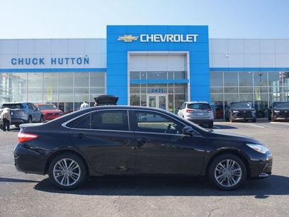 Used 2016 Toyota Camry SE w/ Moonroof Package