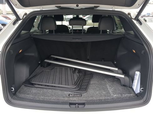 Certified 2023 Volkswagen Atlas Cross Sport SEL Premium R-Line AWD/4WD image 10