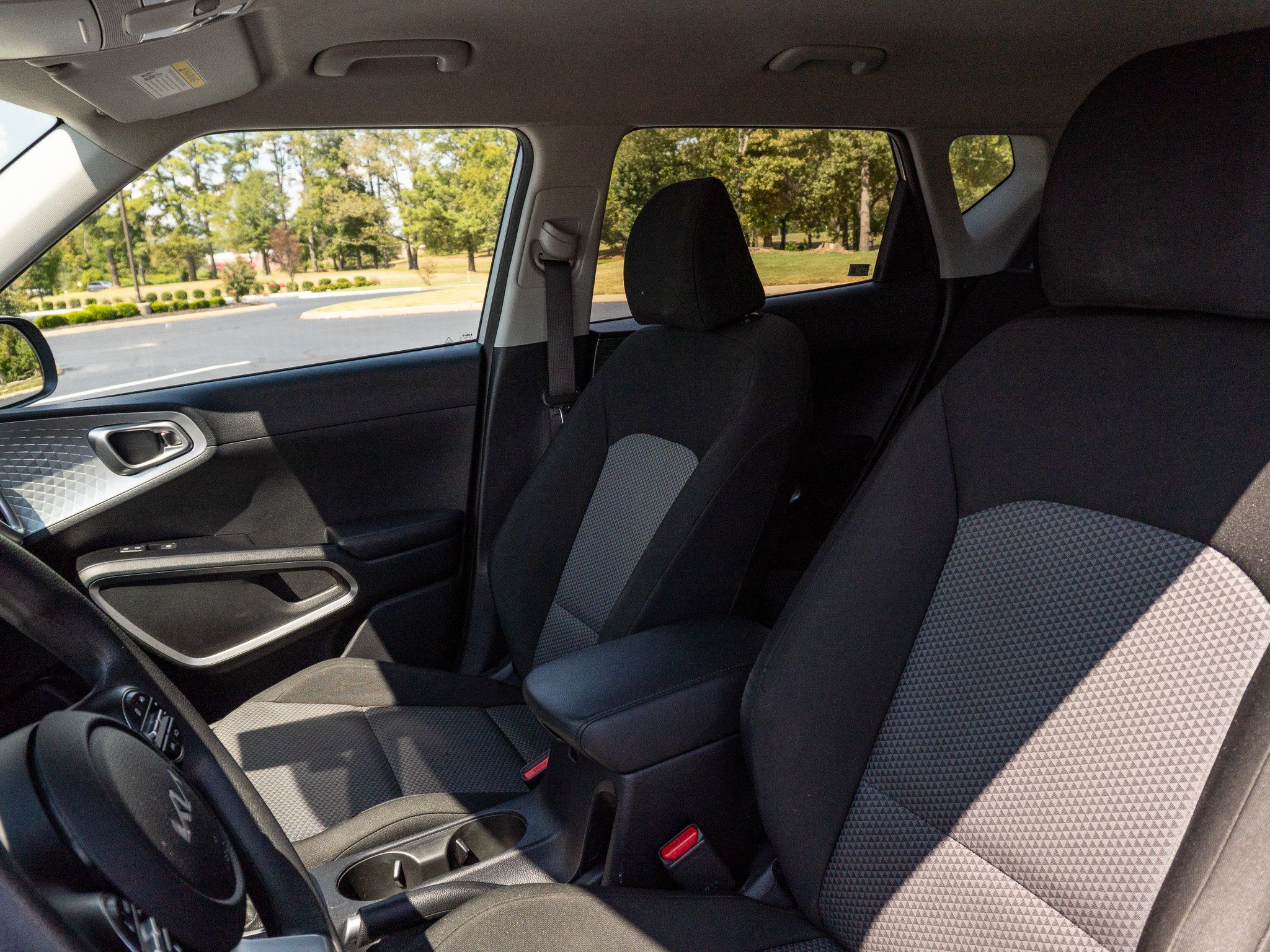 Used 2023 Kia Soul LX w/ LX Technology Package FWD image 13