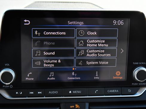 Used 2024 Nissan Altima 2.5 SV image 19