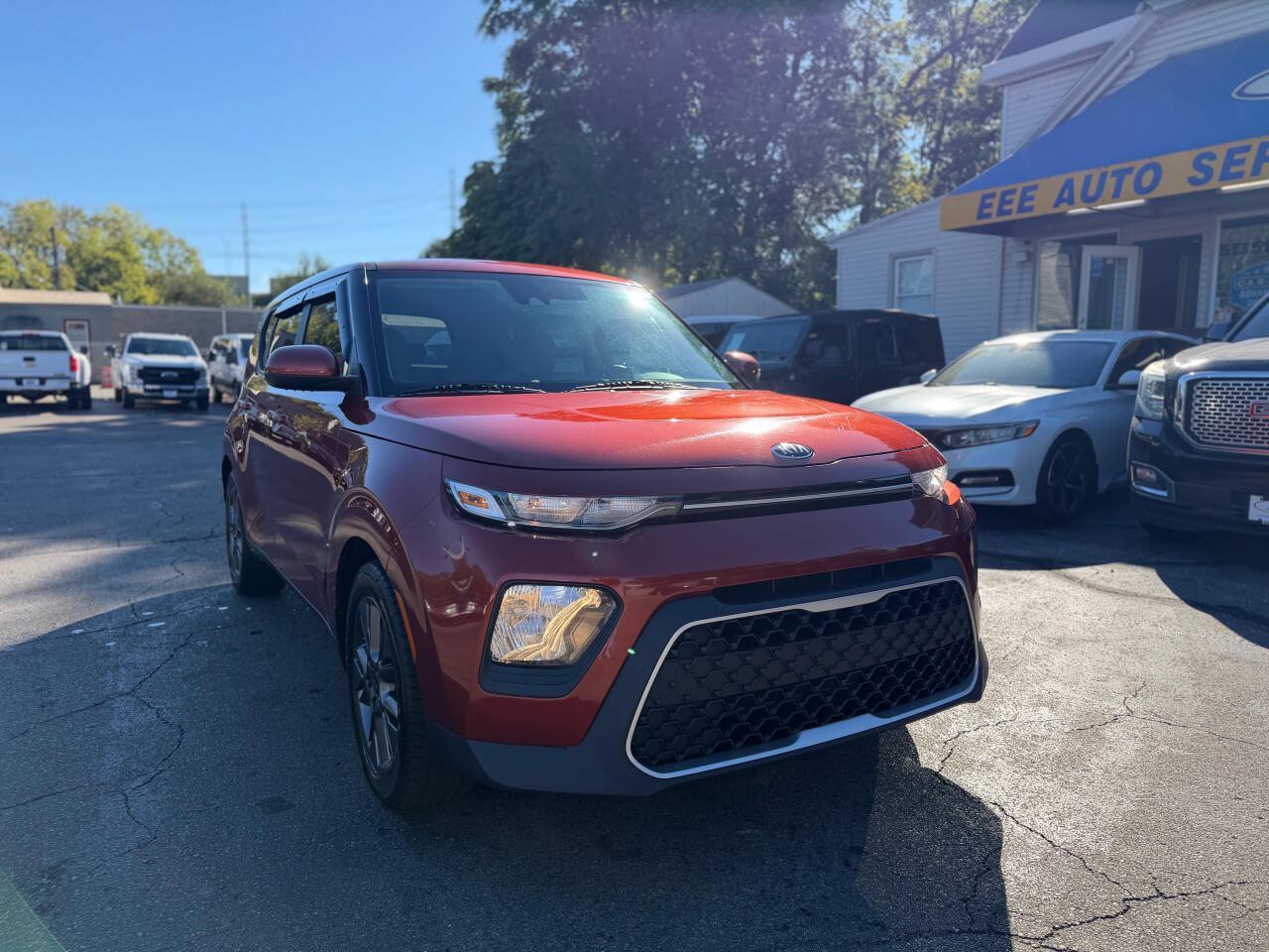Used 2021 Kia Soul S FWD image 2