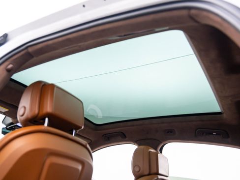 Used 2023 Porsche Cayenne GTS image 18