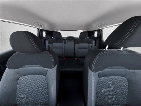 Used 2025 Nissan Kicks SV FWD image 19