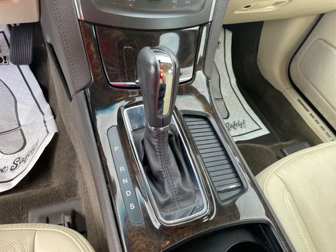 Used 2015 Lincoln MKS AWD w/ Equipment Group 201A image 17