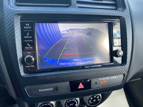 Used 2020 Mitsubishi Outlander Sport ES image 19