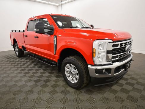 Used 2024 Ford F250 XLT w/ FX4 Off-Road Package AWD/4WD image 10