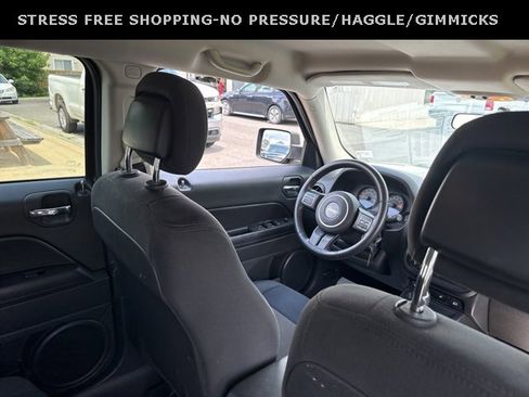 Used 2014 Jeep Patriot Latitude image 29