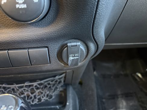 Used 2016 Jeep Wrangler Unlimited Sport w/ Quick Order Package 24S image 27