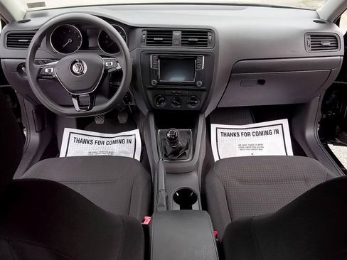 Used 2016 Volkswagen Jetta S FWD image 4
