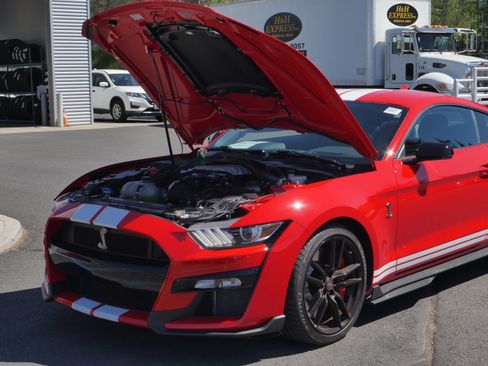 Certified 2021 Ford Mustang Shelby GT500 w/ Technology Package RWD image 41