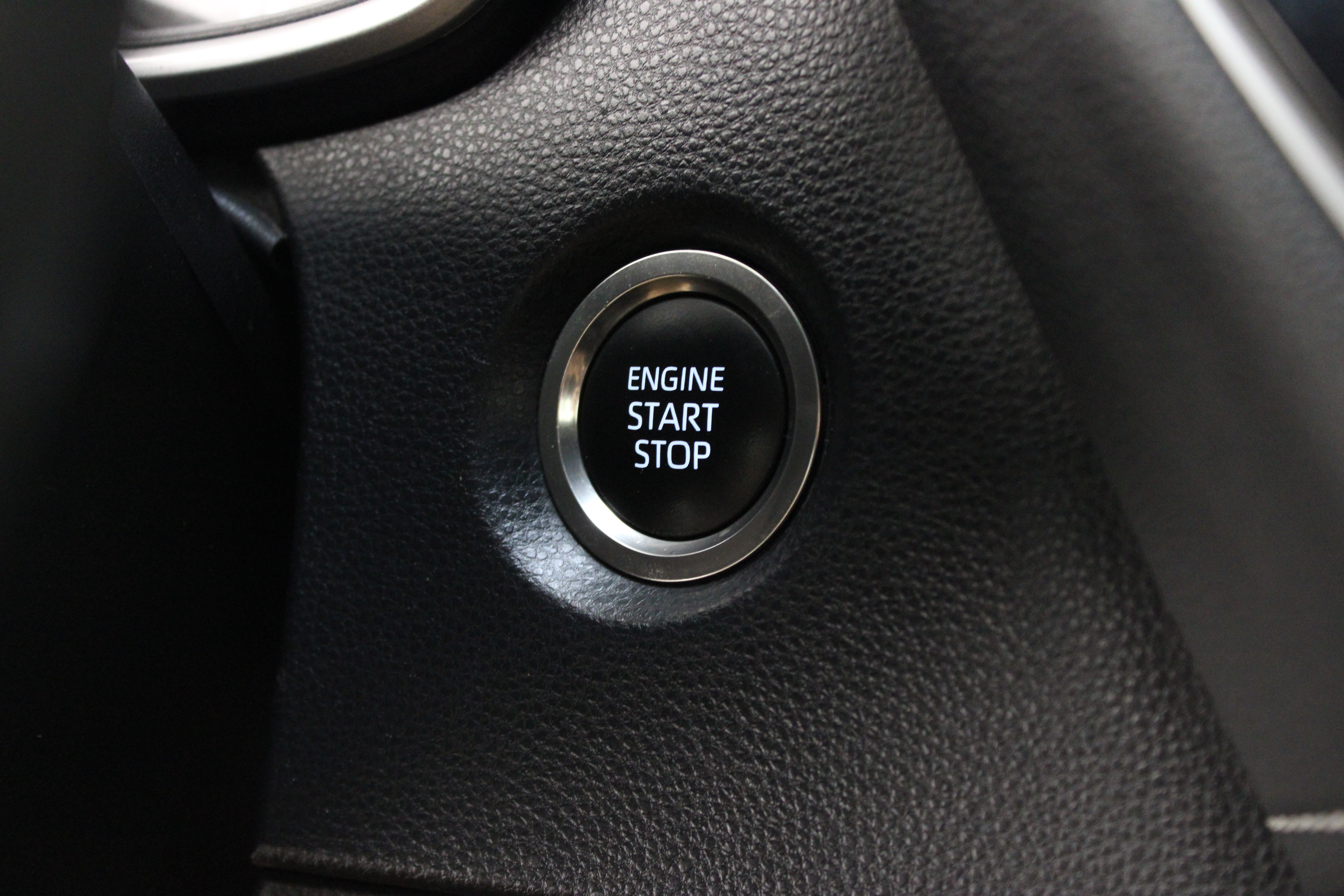 Used 2025 Toyota Corolla SE FWD image 17