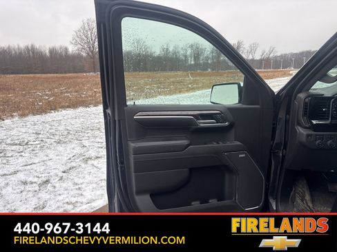Used 2023 Chevrolet Silverado 1500 LTZ image 9