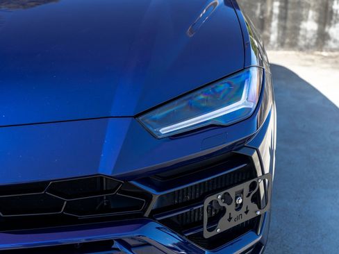 Used 2019 Lamborghini Urus AWD/4WD image 16