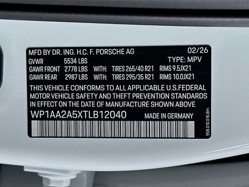 New 2026 Porsche Macan AWD/4WD image 33