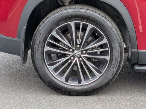 Used 2024 Toyota Grand Highlander AWD Hybrid image 12