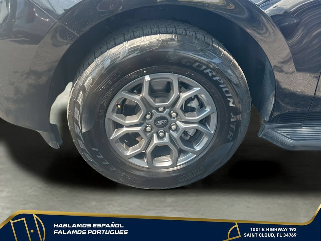 Used 2025 Ford Expedition Active AWD/4WD image 27