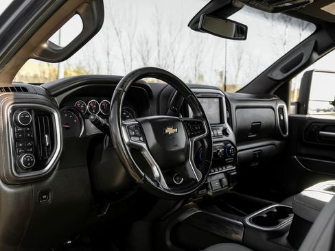 Used 2021 Chevrolet Silverado 2500 LTZ w/ LTZ Texas Edition image 3