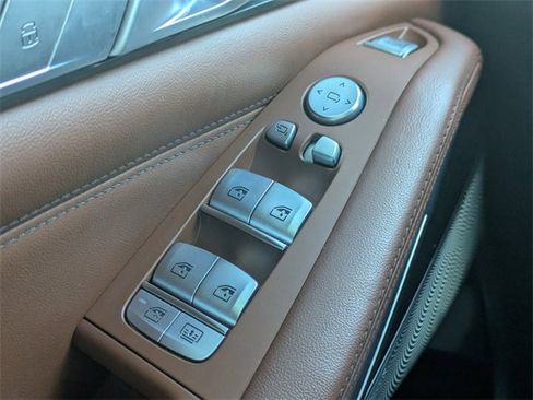 Used 2021 BMW X7 M50i image 26