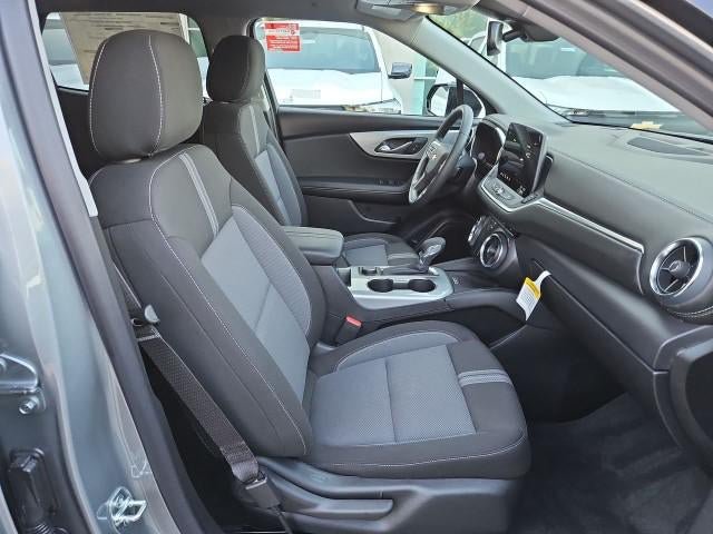 New 2026 Chevrolet Blazer LT w/ Convenience Package FWD image 27