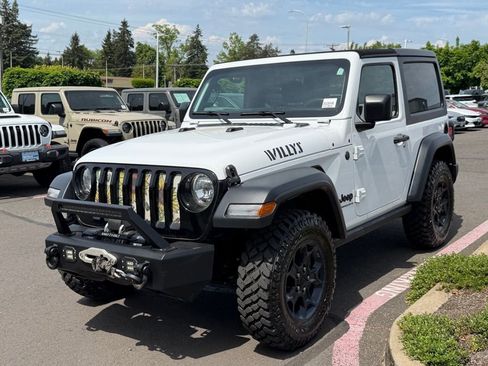 Used 2023 Jeep Wrangler Sport AWD/4WD image 4