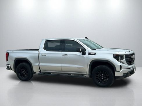 Used 2022 GMC Sierra 1500 Elevation w/ Elevation Premium Package image 4