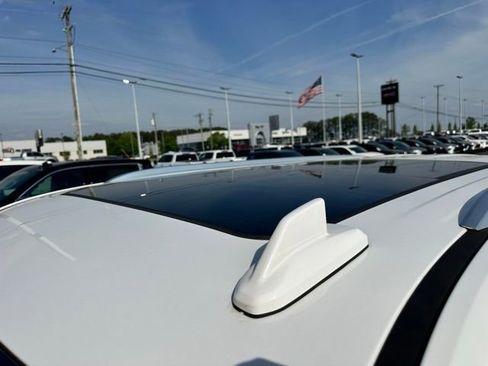 Used 2021 Chevrolet Tahoe LT w/ Luxury Package image 35