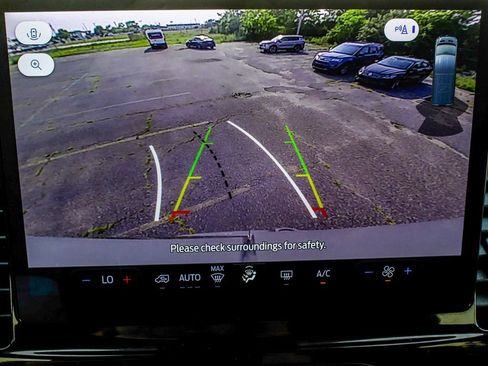 Used 2024 Ford Transit 350 XLT RWD image 17